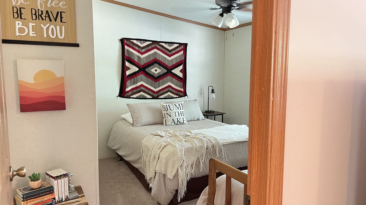 Photo of Bedroom in Higden