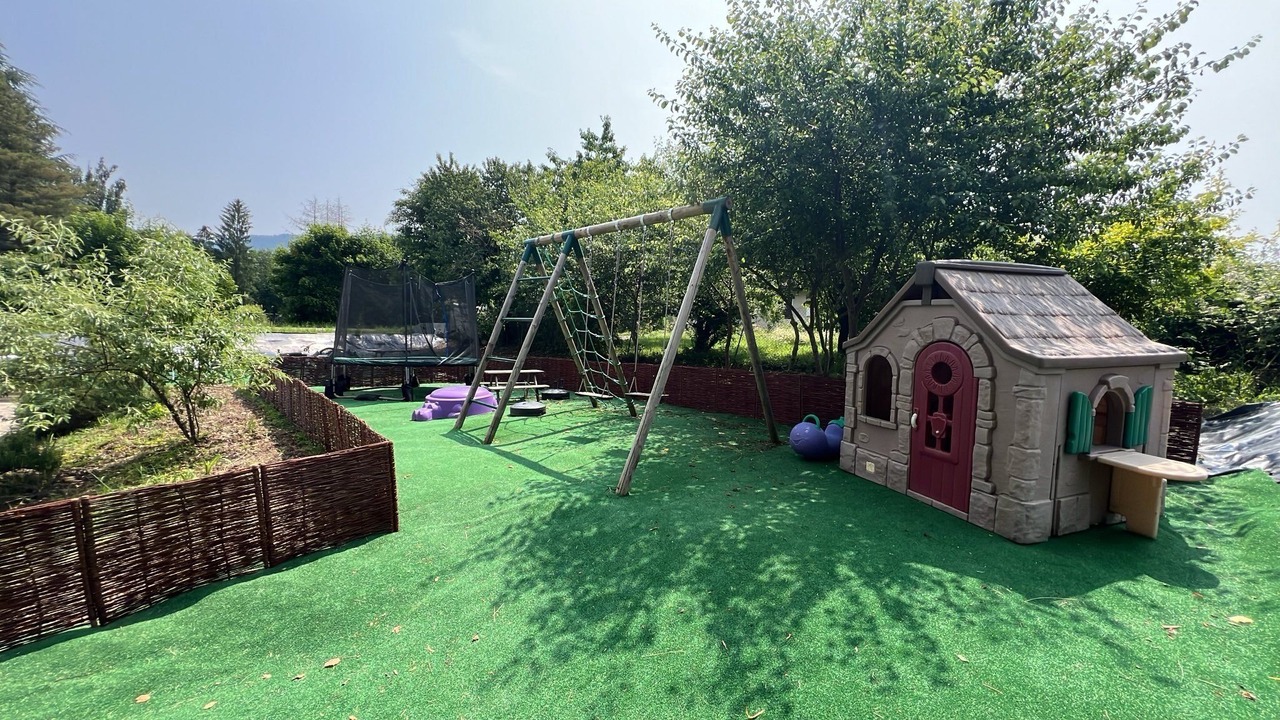 Photo of Others in Neydens