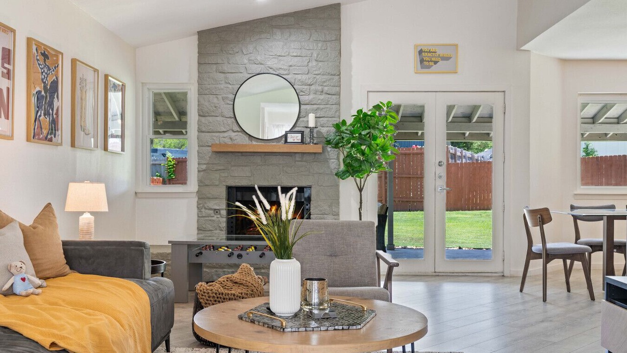 Photo of Livingroom in Round Rock