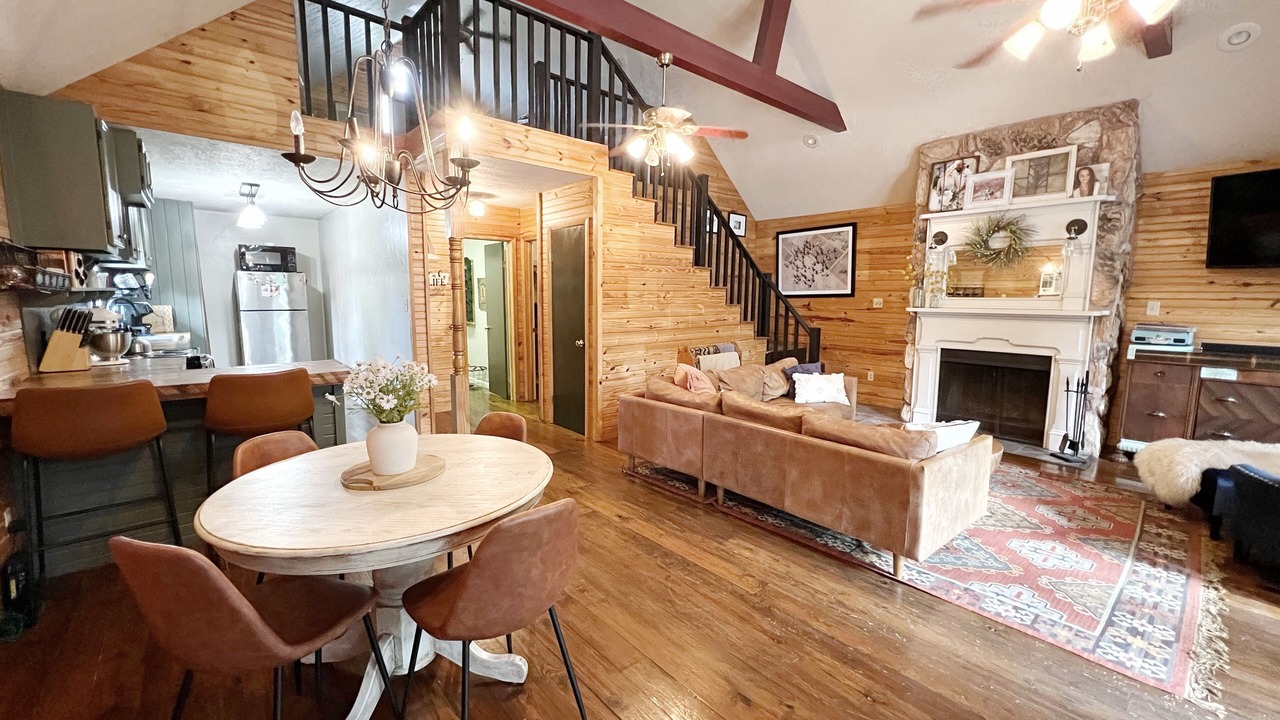 Photo of Livingroom in Zavalla