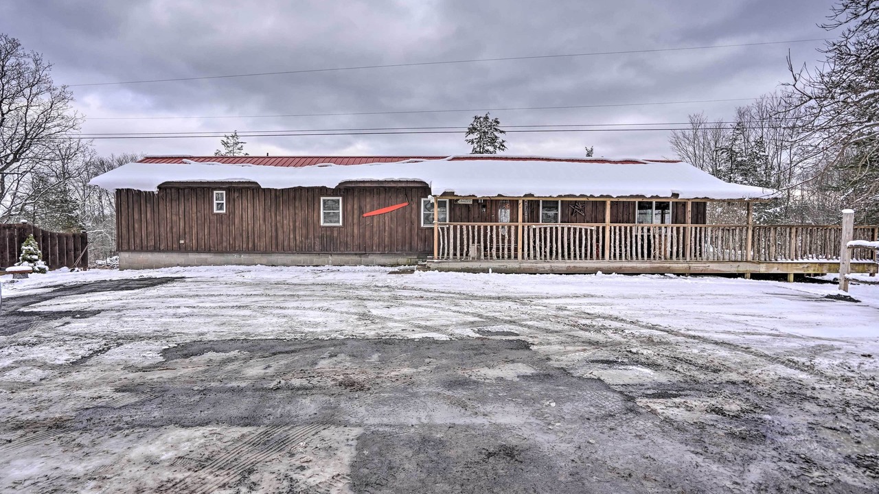 Photo of Outdoor in Oak Hill