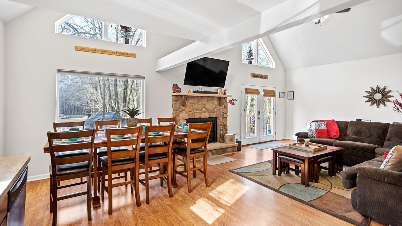 Photo of Livingroom in Albrightsville
