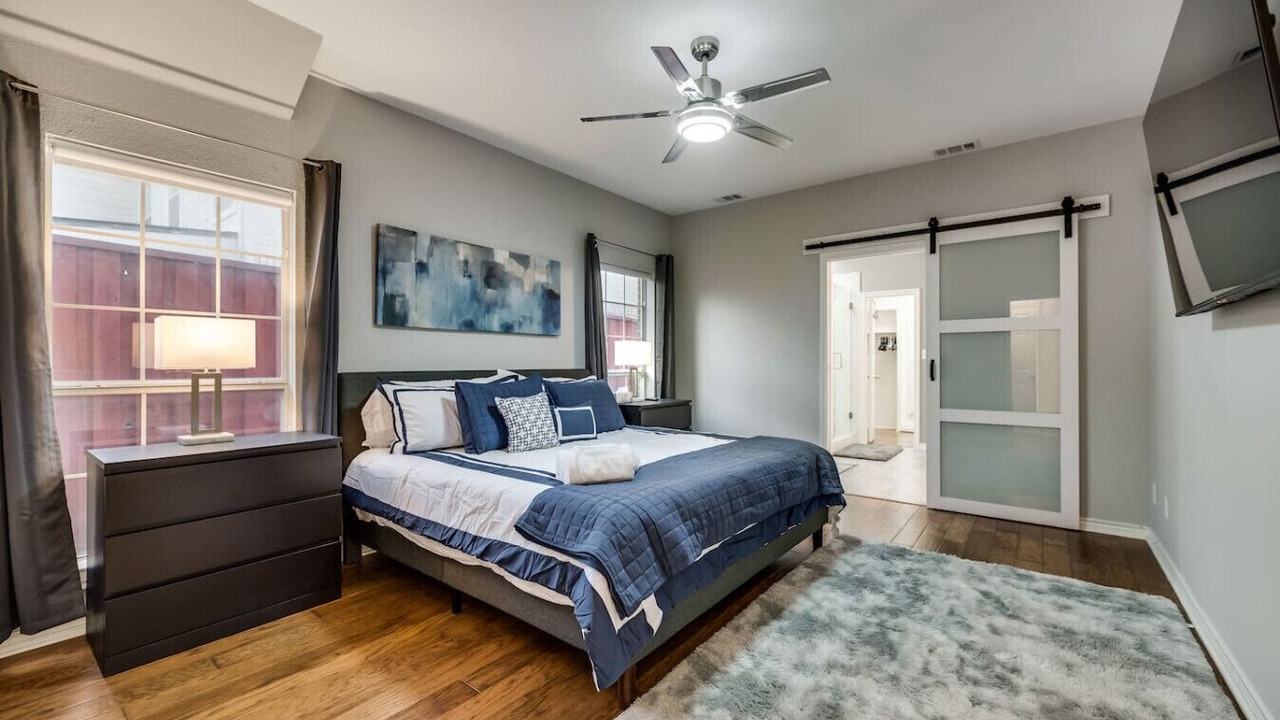 Photo of Bedroom in Far North Dallas