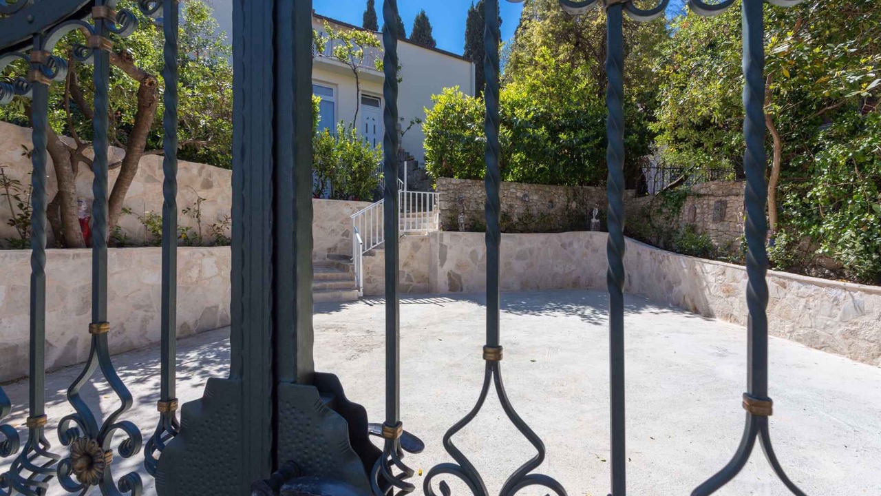 Photo of Outdoor in Lapad