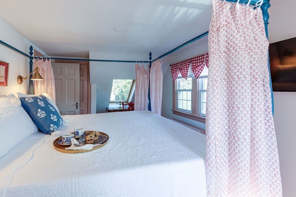 Photo of Bedroom in Potomac West