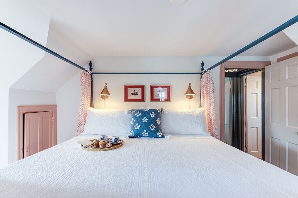 Photo of Bedroom in Potomac West