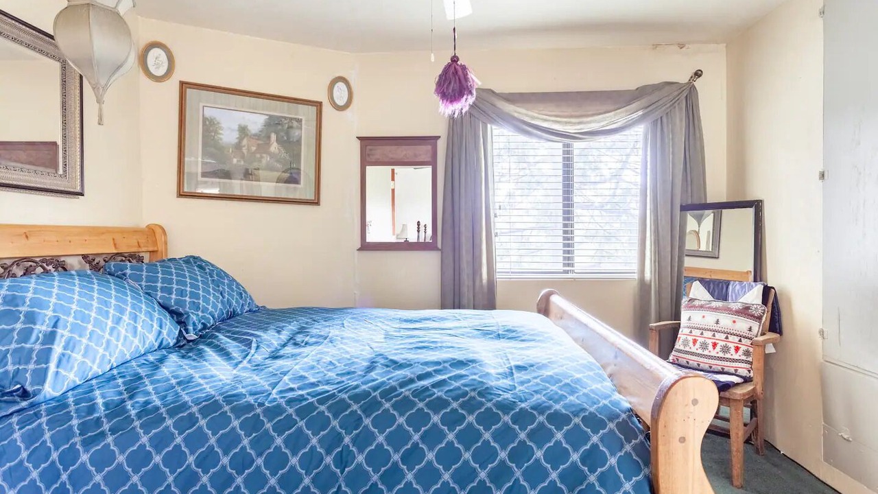 Photo of Bedroom in Crestline