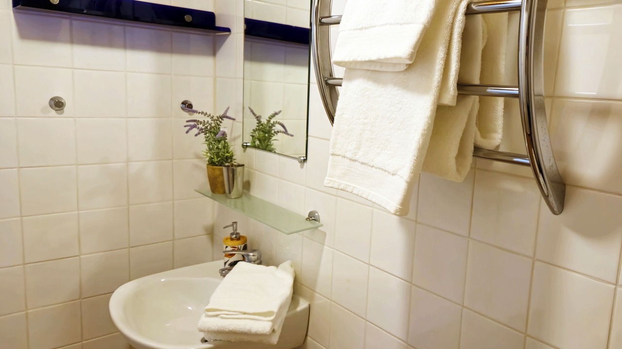 Photo of Bathroom in Caunes-Minervois