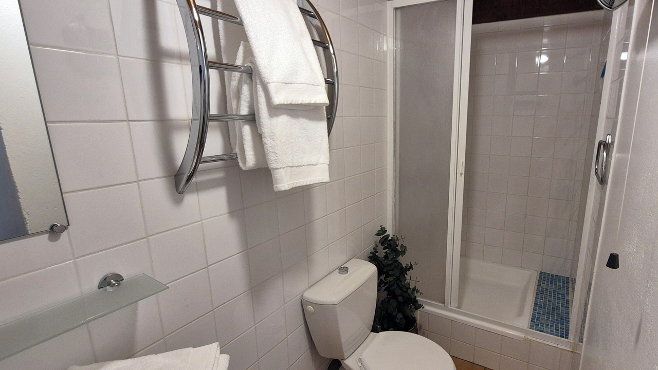 Photo of Bathroom in Caunes-Minervois