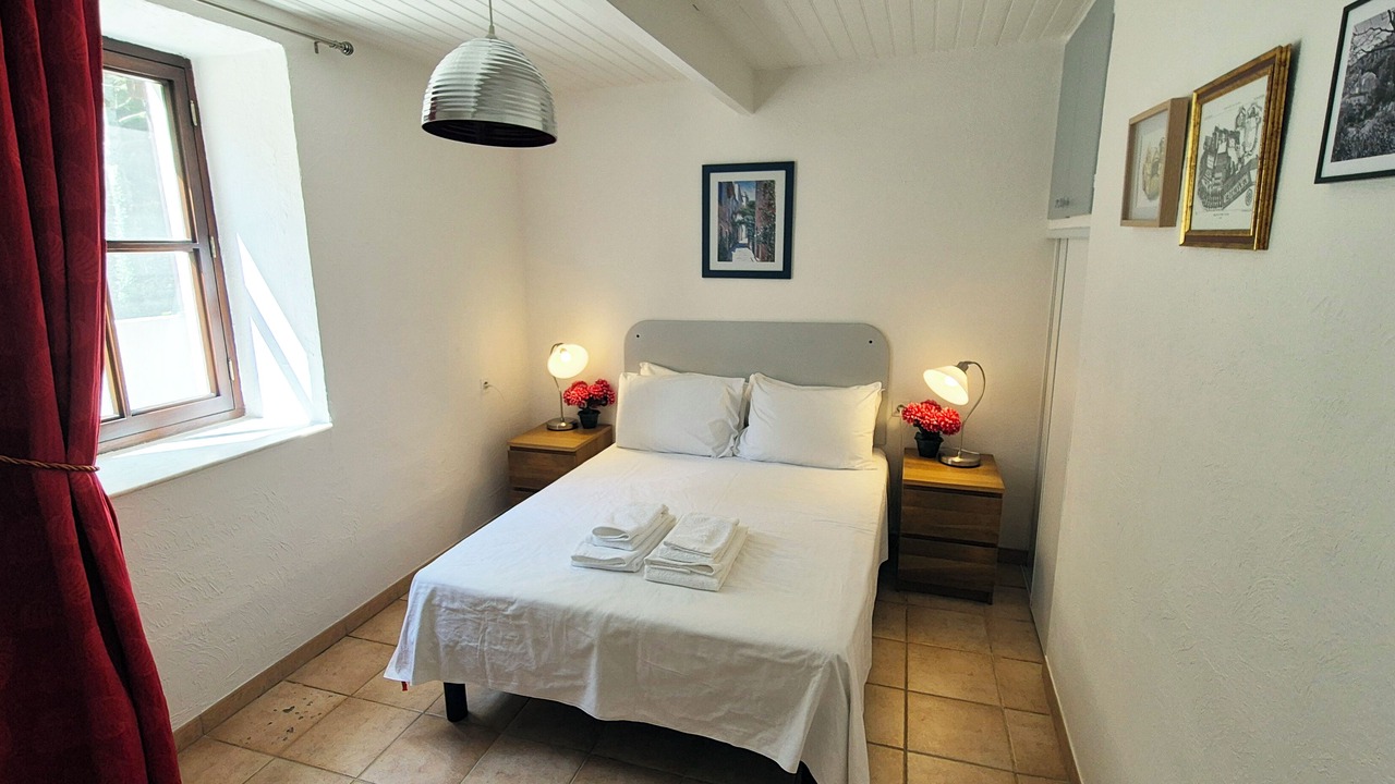 Photo of Bedroom in Caunes-Minervois