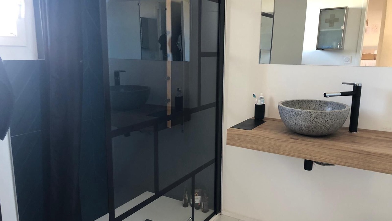 Photo of Bathroom in Salon-de-Provence