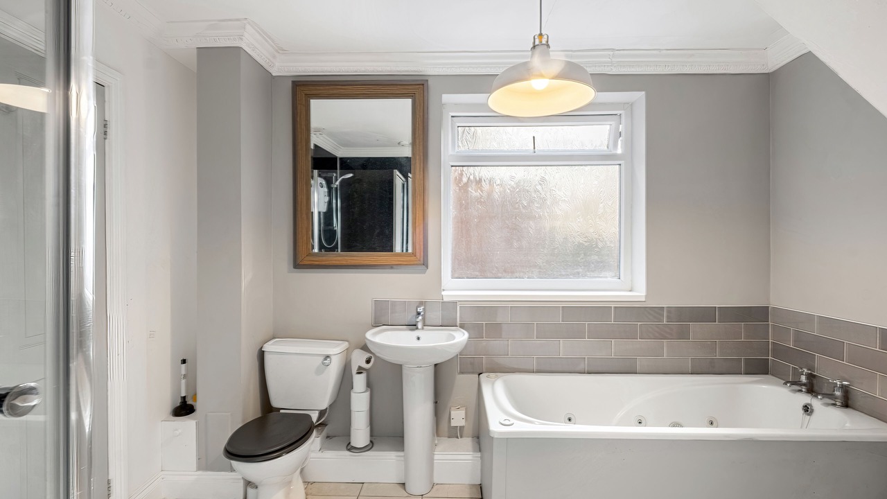Photo of Bathroom in Heaton