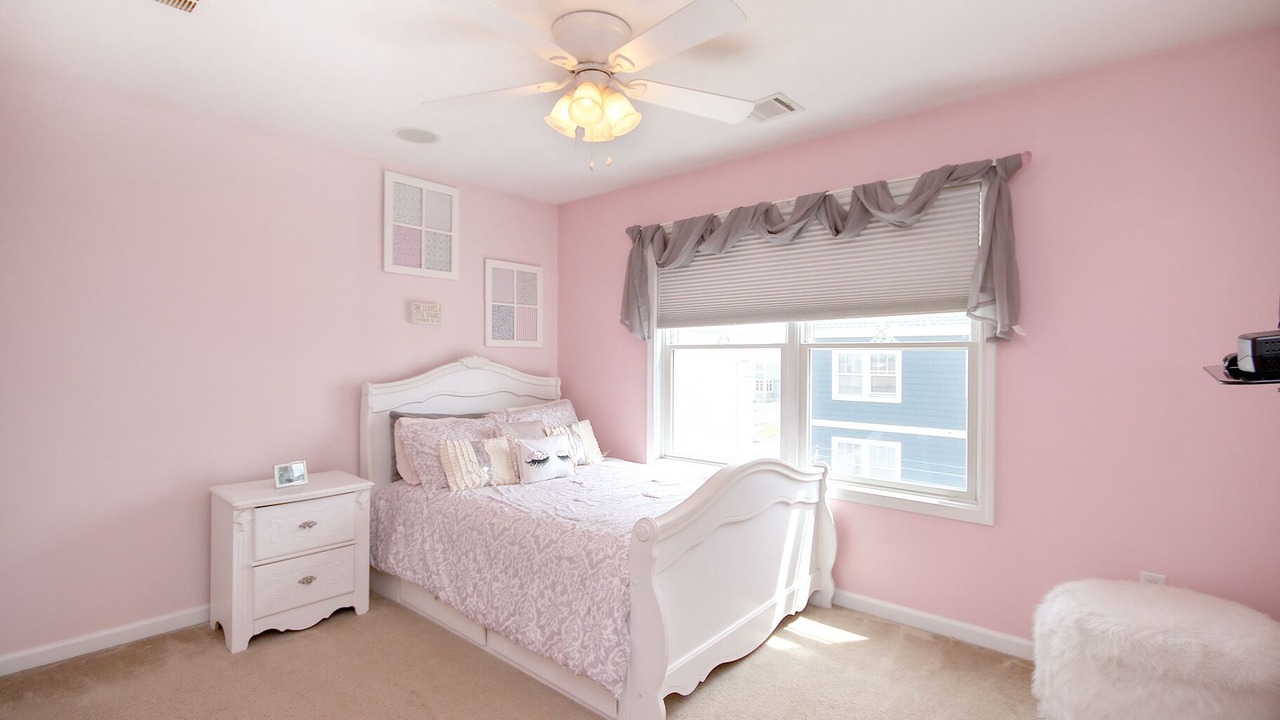 Photo of Bedroom in Ortley Beach