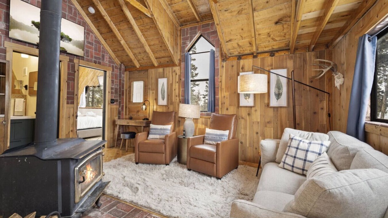 Photo of Livingroom in Coal Creek