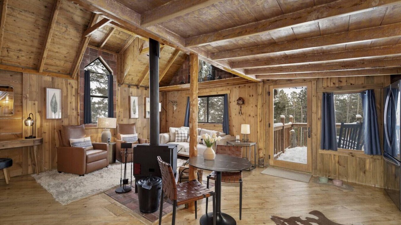 Photo of Livingroom in Coal Creek