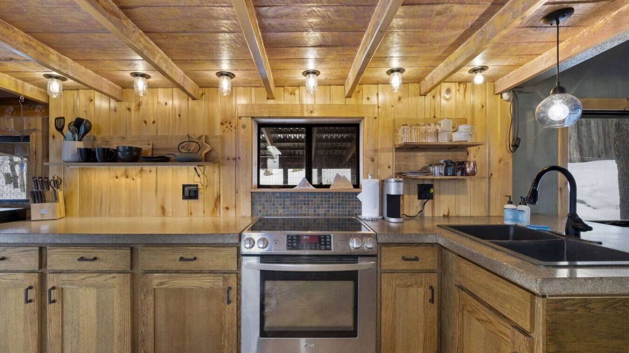 Photo of Kitchen in Coal Creek