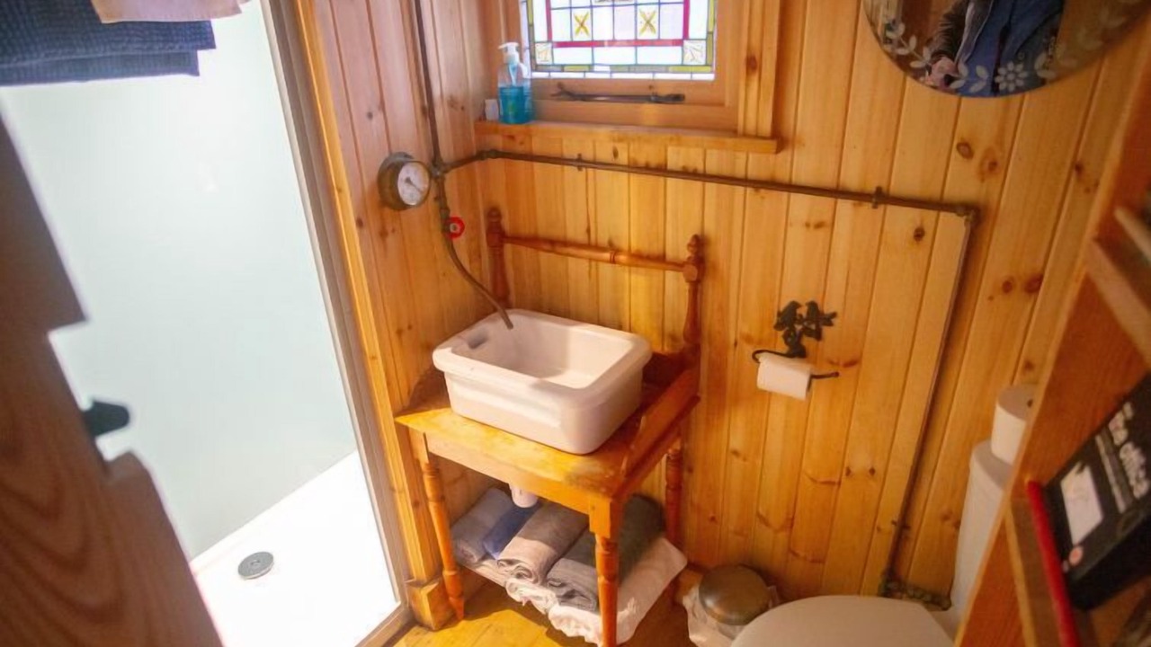 Photo of Bathroom in Balnain
