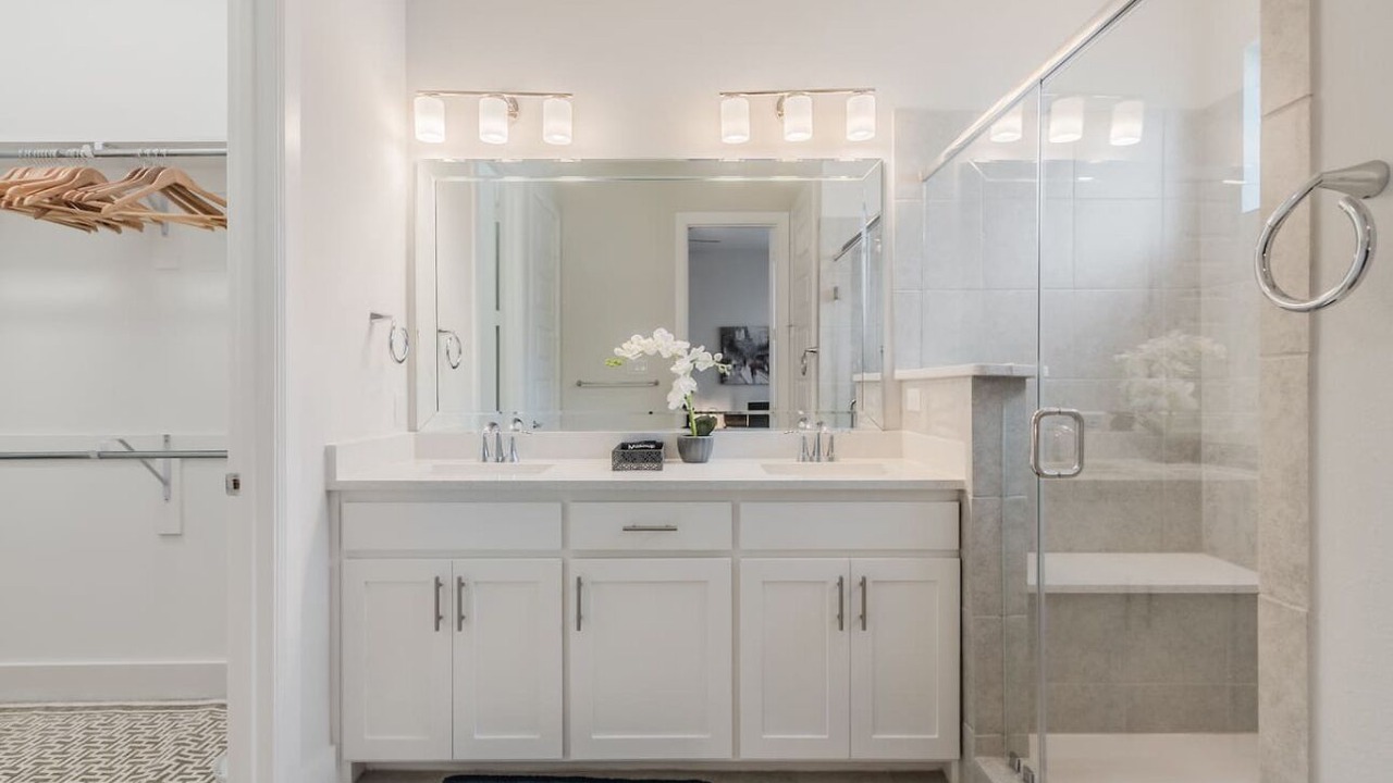 Photo of Bathroom in Legacy Park