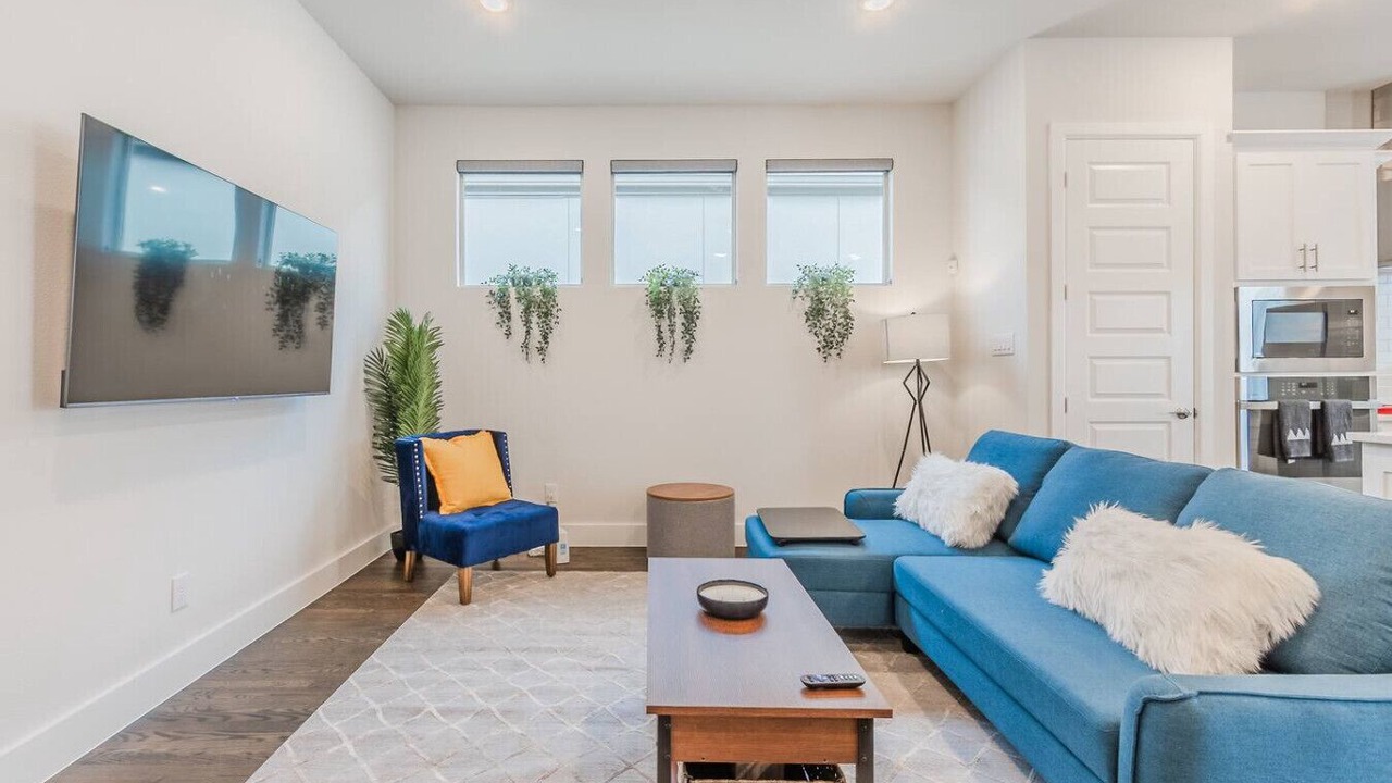 Photo of Livingroom in Legacy Park
