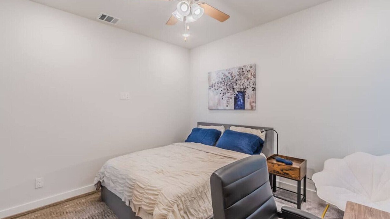 Photo of Bedroom in Legacy Park