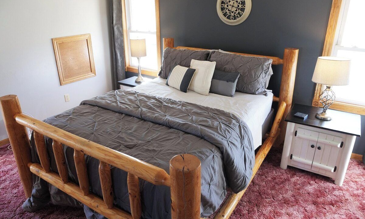 Photo of Bedroom in Lawrence County