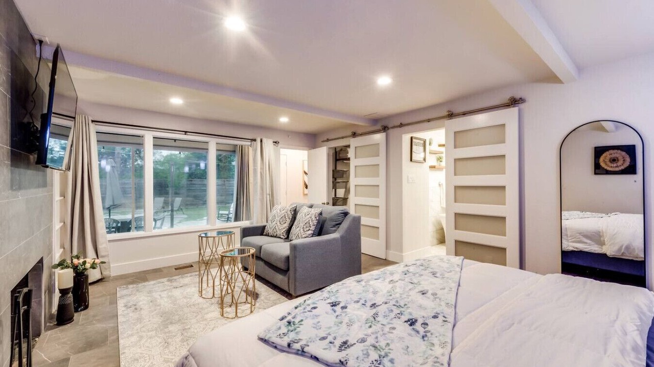 Photo of Bedroom in Far North Dallas