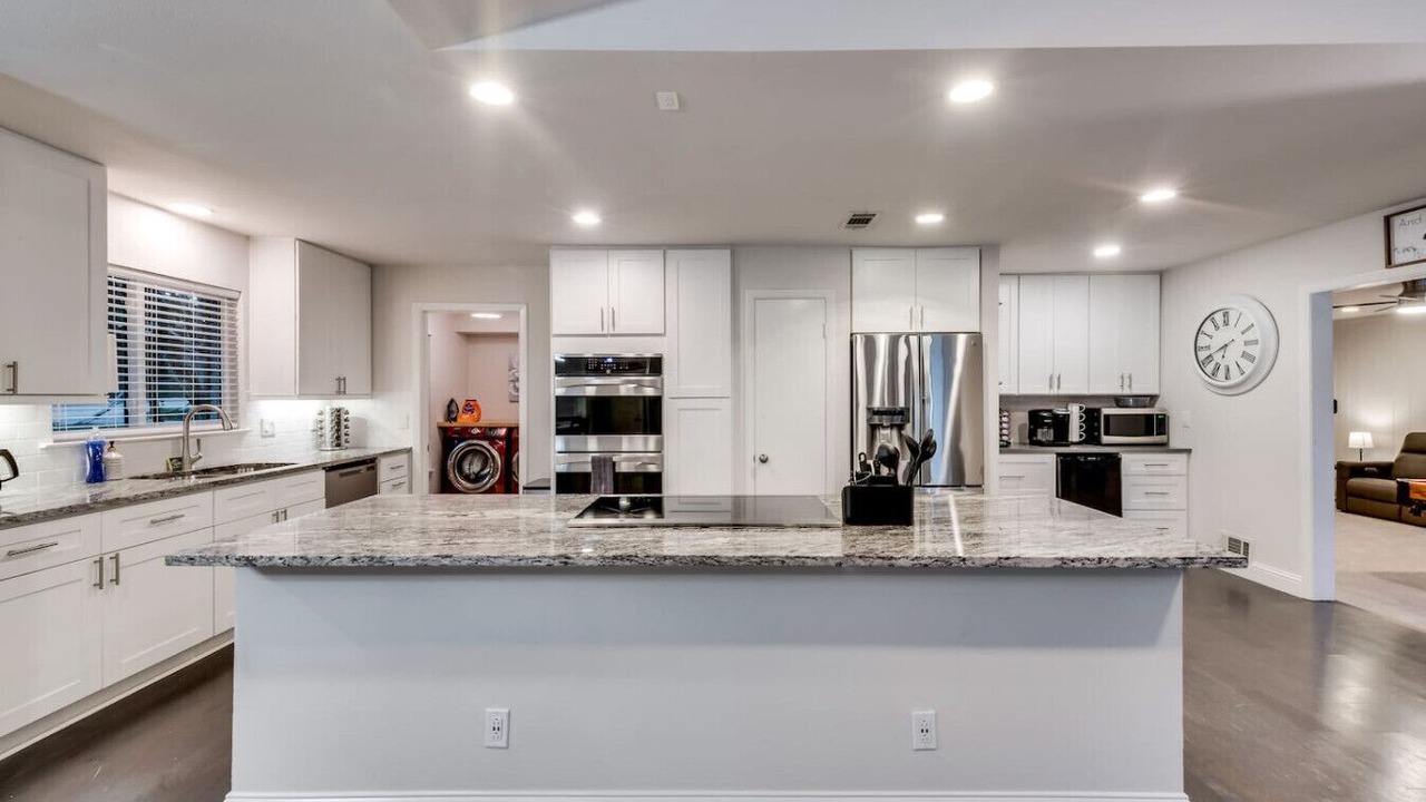 Photo of Kitchen in Far North Dallas