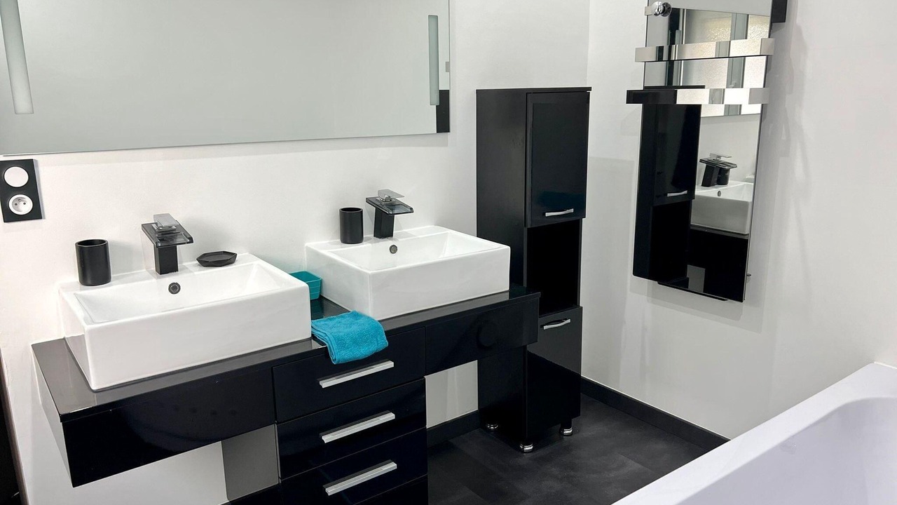 Photo of Bathroom in Pouzols-Minervois