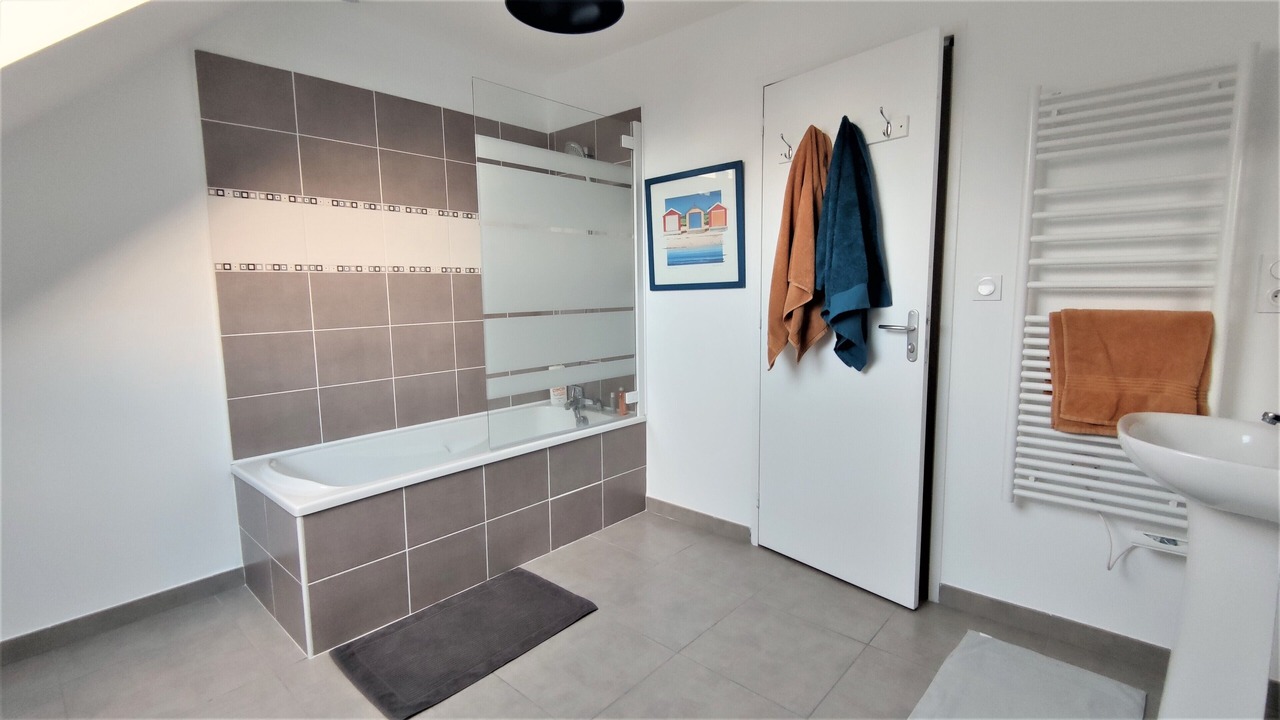 Photo of Bathroom in Saint-Gildas-de-Rhuys