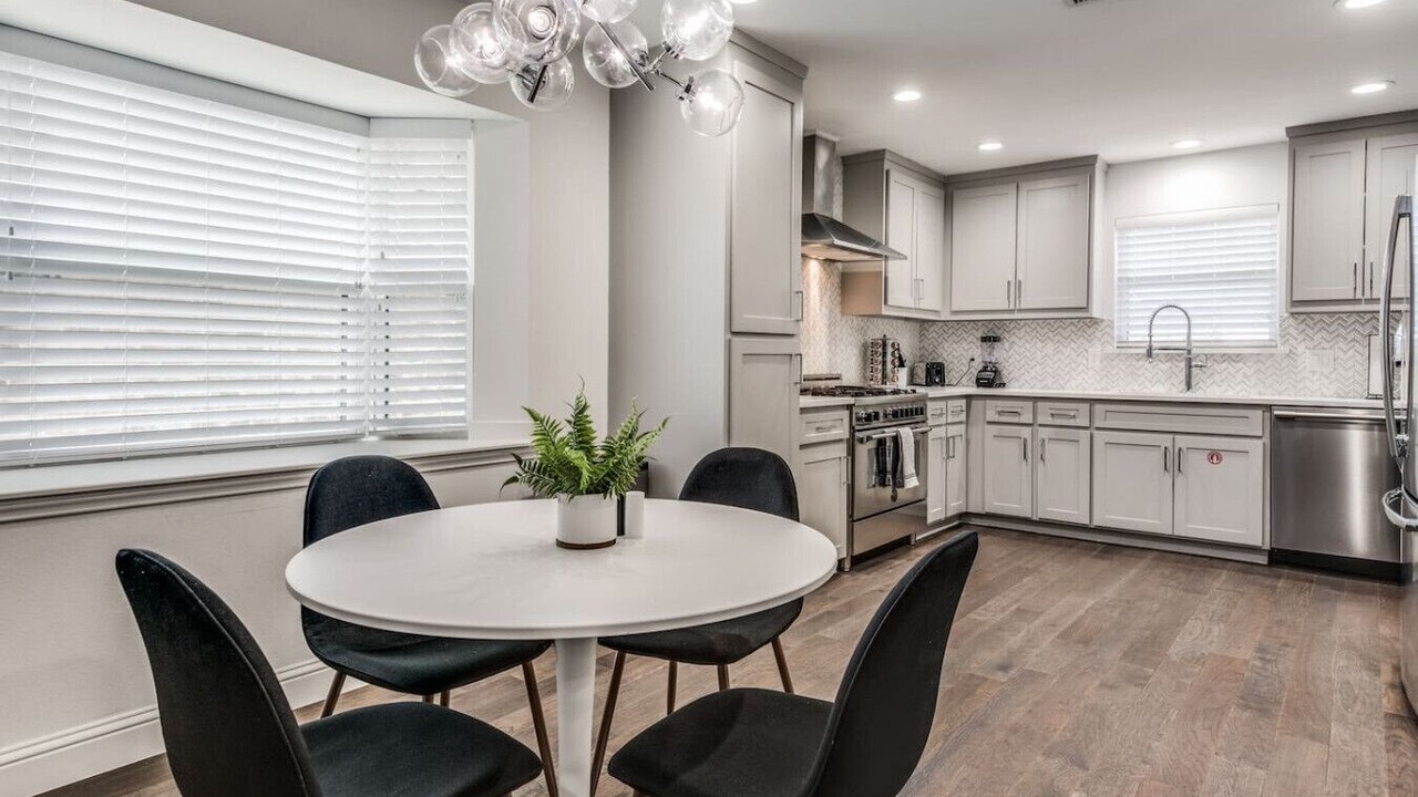Photo of Kitchen in Far North Dallas