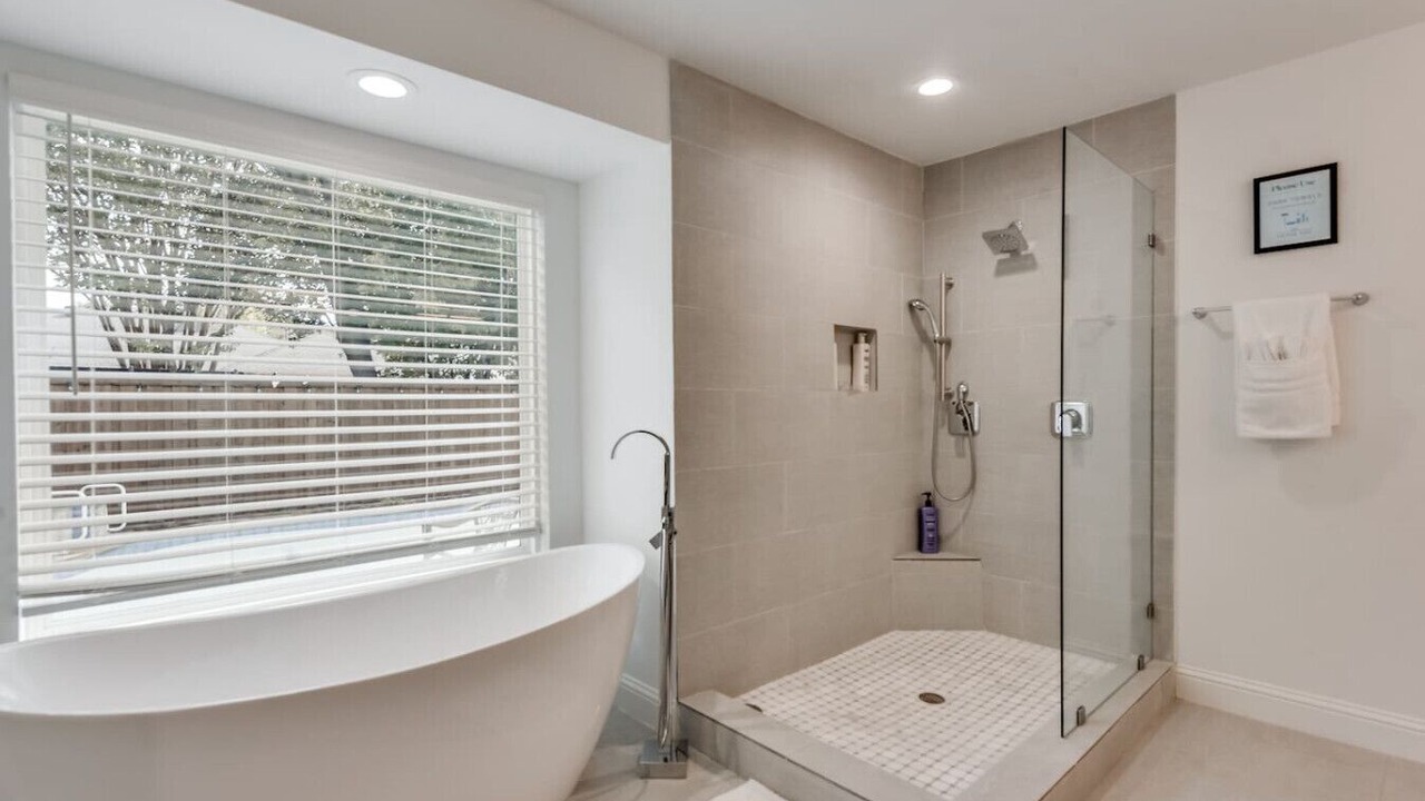 Photo of Bathroom in Far North Dallas