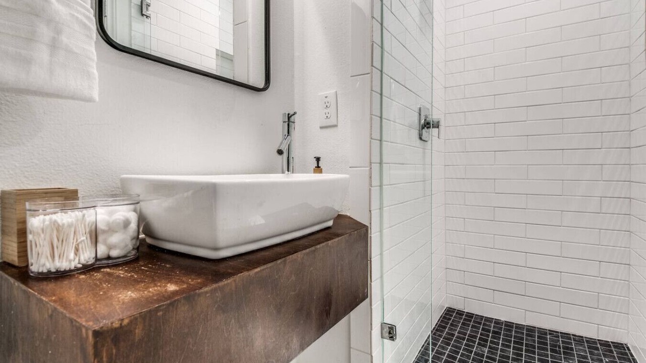 Photo of Bathroom in Far North Dallas