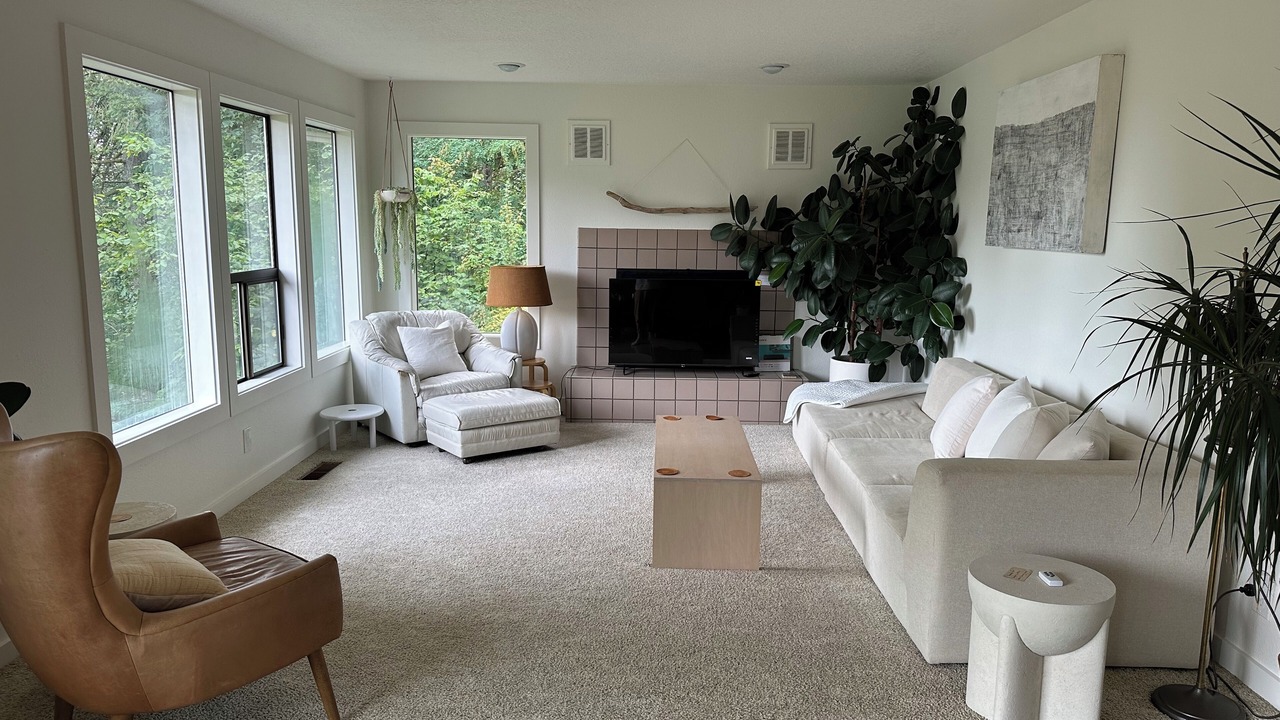 Photo of Livingroom in Portland