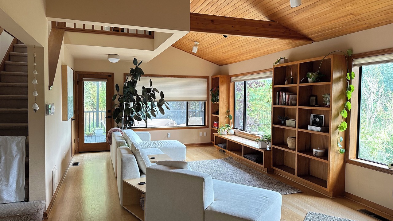 Photo of Livingroom in Portland