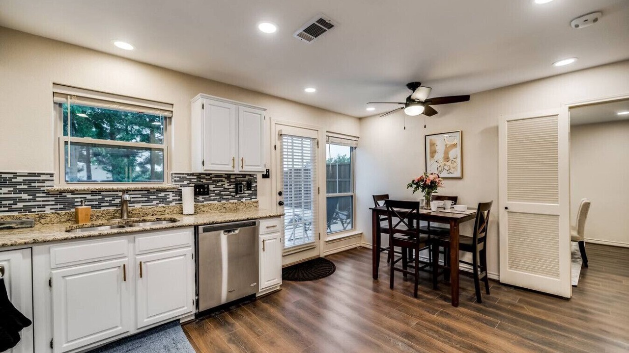Photo of Kitchen in North Central Carrollton