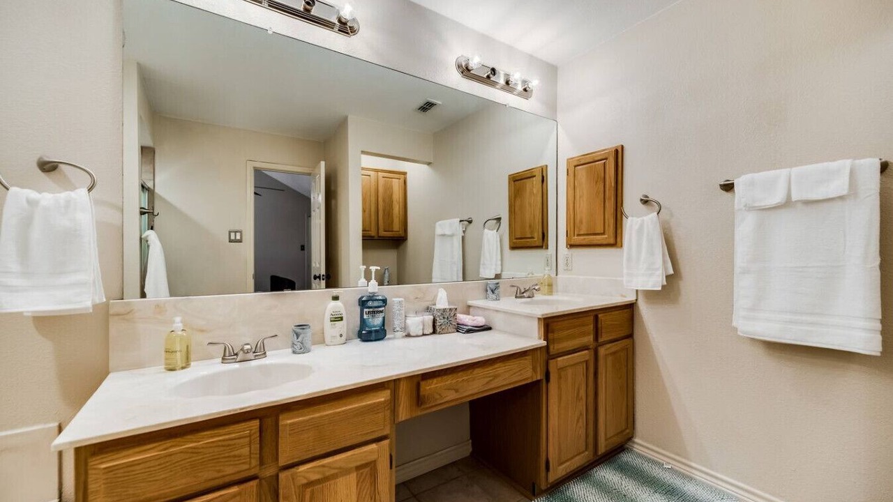 Photo of Bathroom in North Central Carrollton