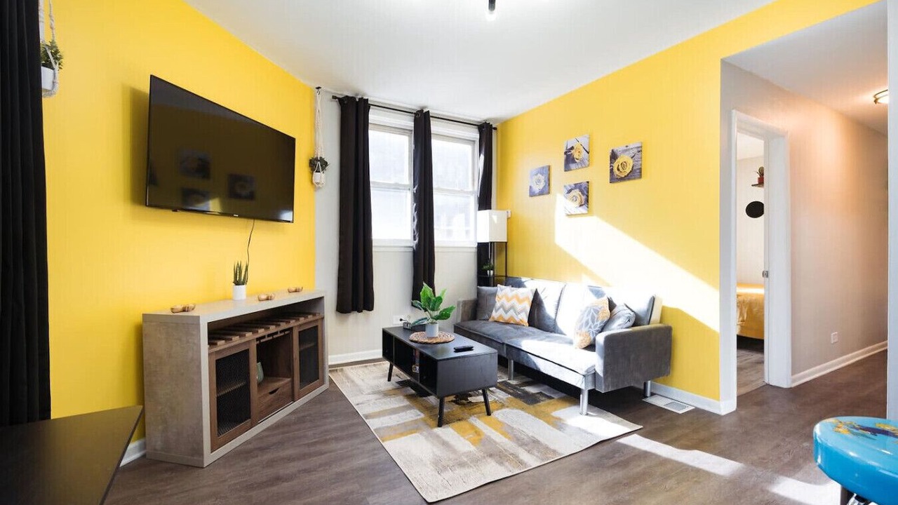 Photo of Livingroom in Brighton Park