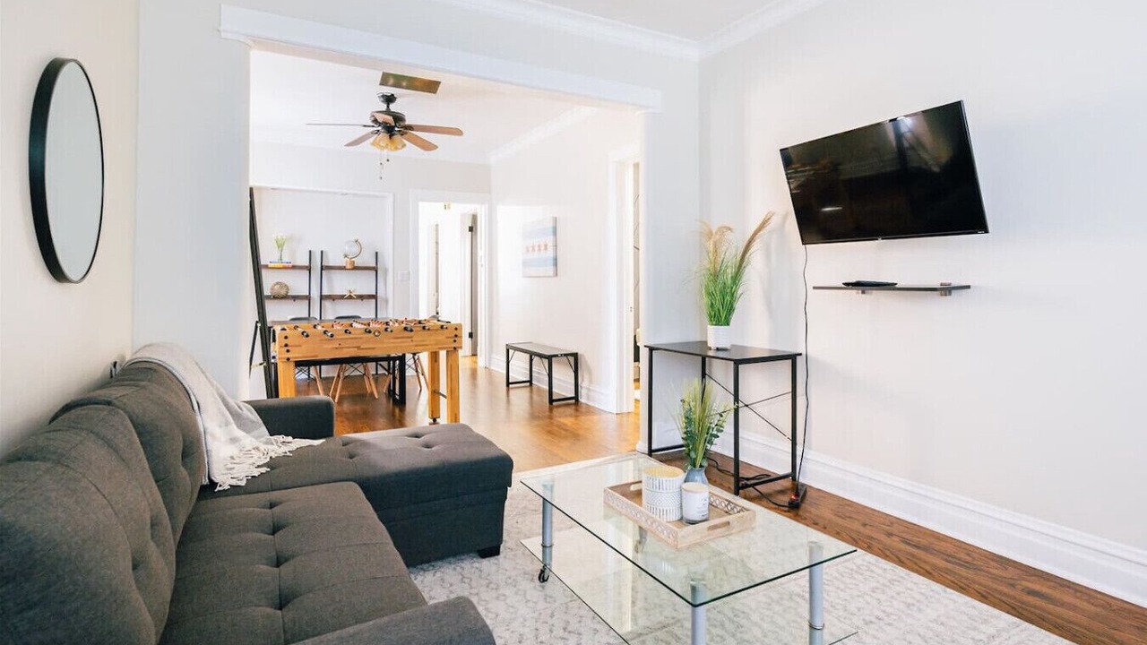 Photo of Livingroom in Logan Square