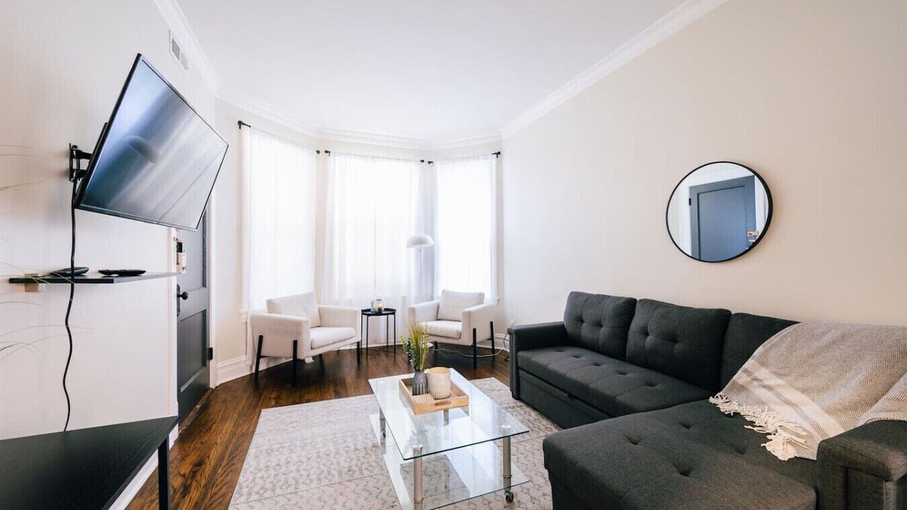 Photo of Livingroom in Logan Square