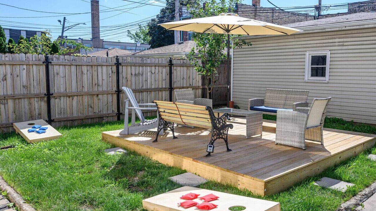 Photo of Patio Balcony in Logan Square