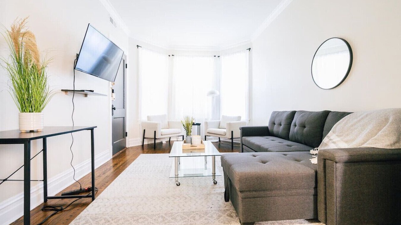 Photo of Livingroom in Logan Square
