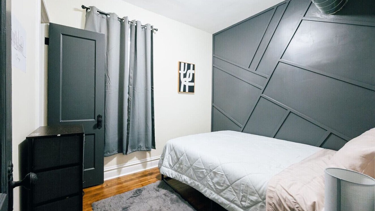Photo of Bedroom in Logan Square