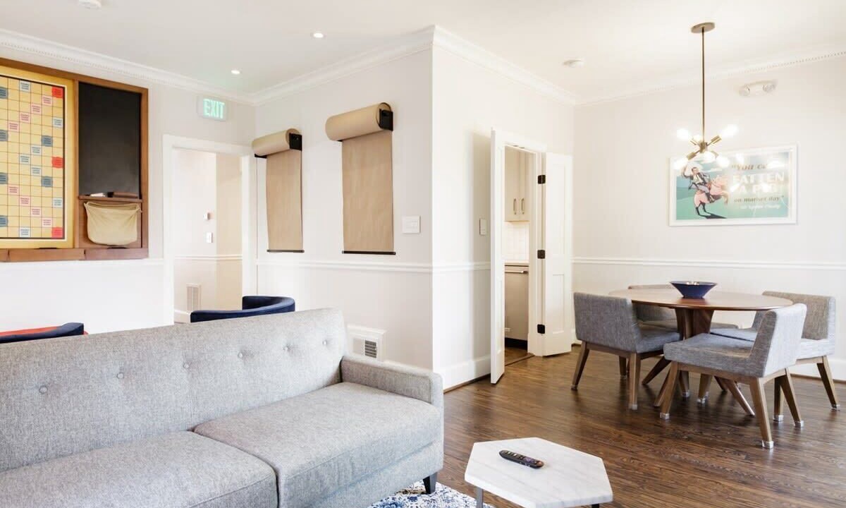 Photo of Livingroom in Old Town Alexandria