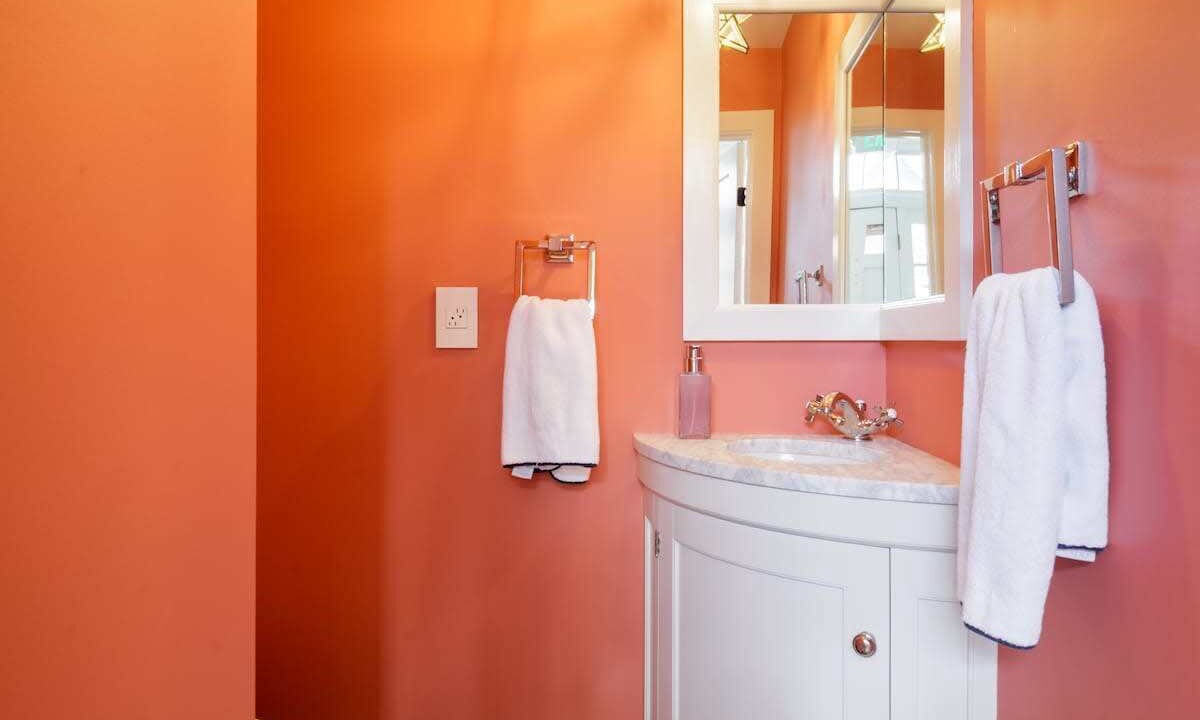 Photo of Bathroom in Old Town Alexandria