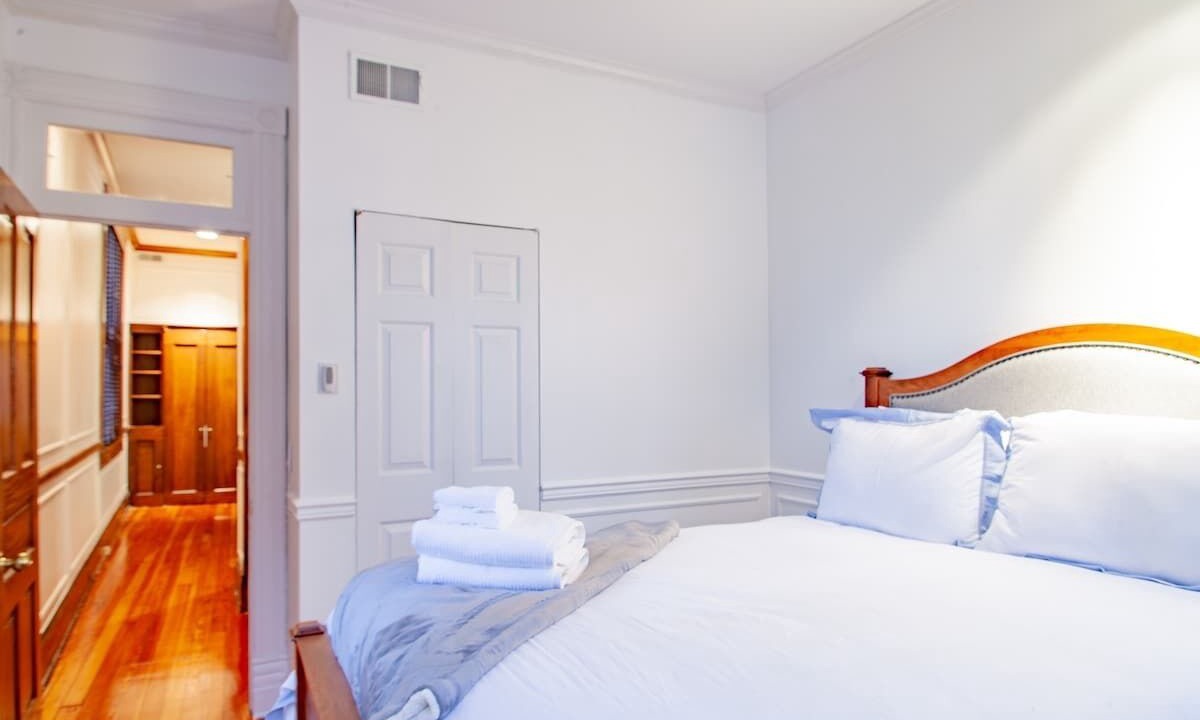 Photo of Bedroom in Kalorama Heights