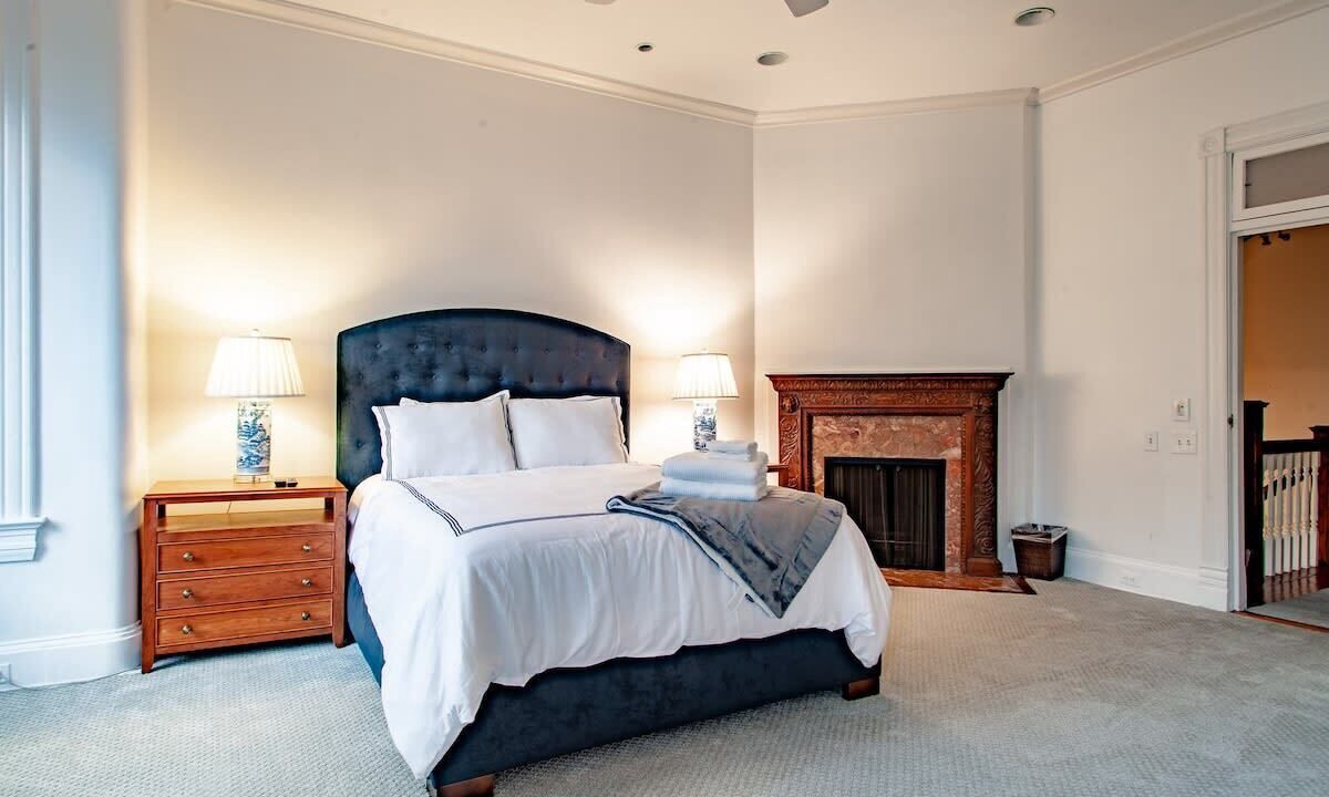 Photo of Bedroom in Kalorama Heights