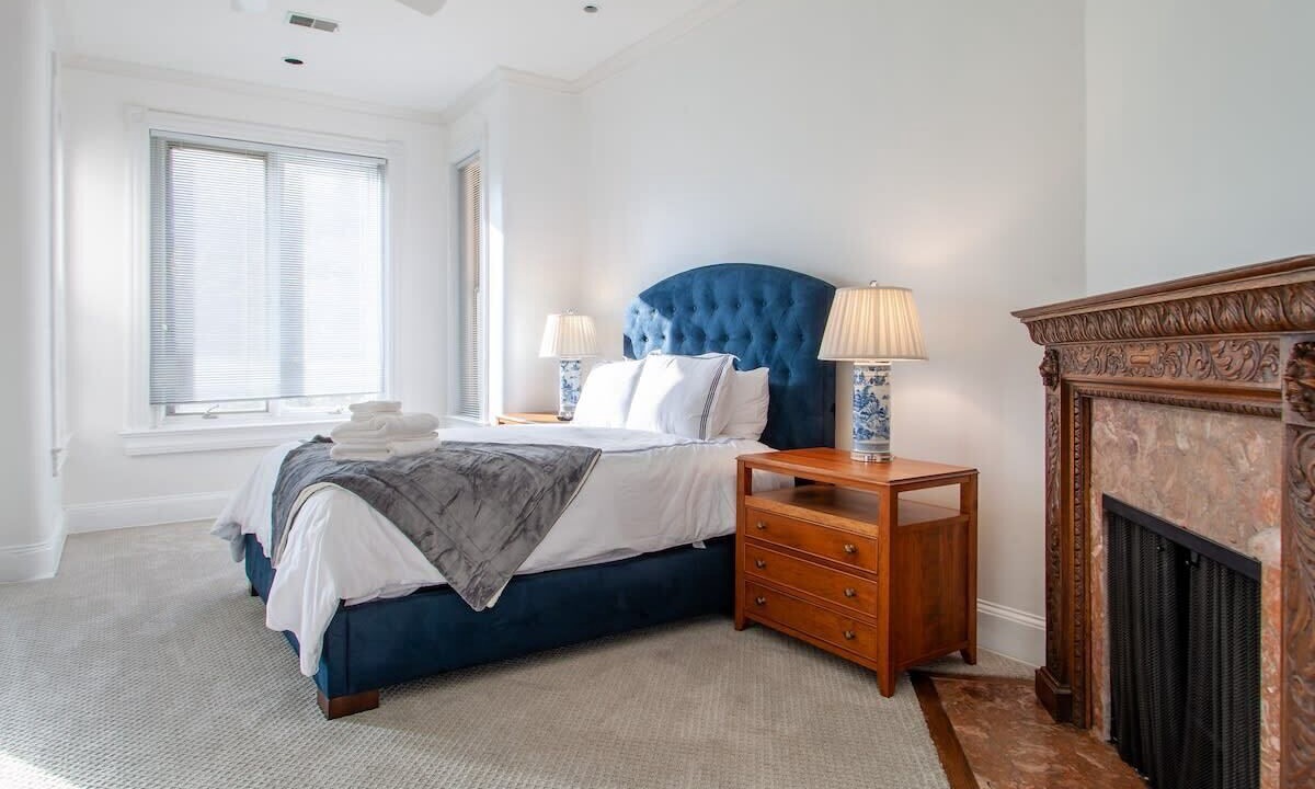 Photo of Bedroom in Kalorama Heights