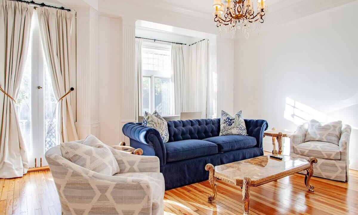 Photo of Livingroom in Kalorama Heights