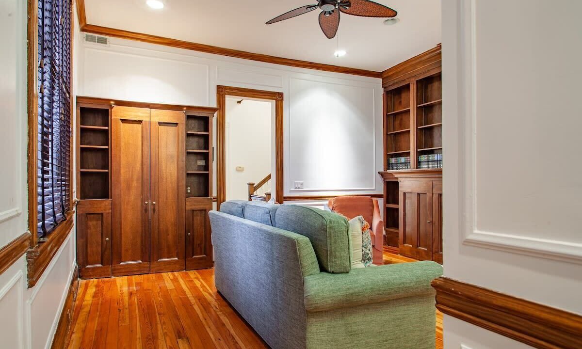 Photo of Livingroom in Kalorama Heights