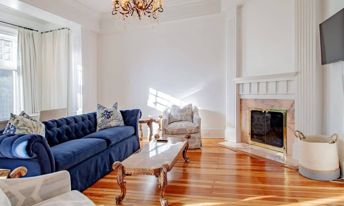 Photo of Livingroom in Kalorama Heights